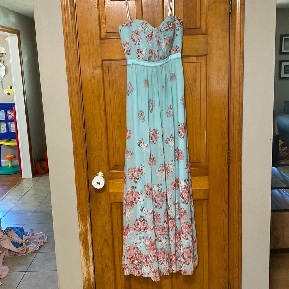 Blue strapless dress with flowers